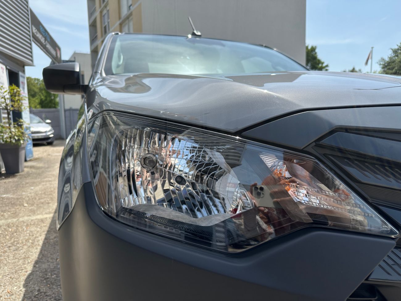 Mandataire ISUZU D-MAX NOUVEAU SINGLE 2.2L B-STRONG