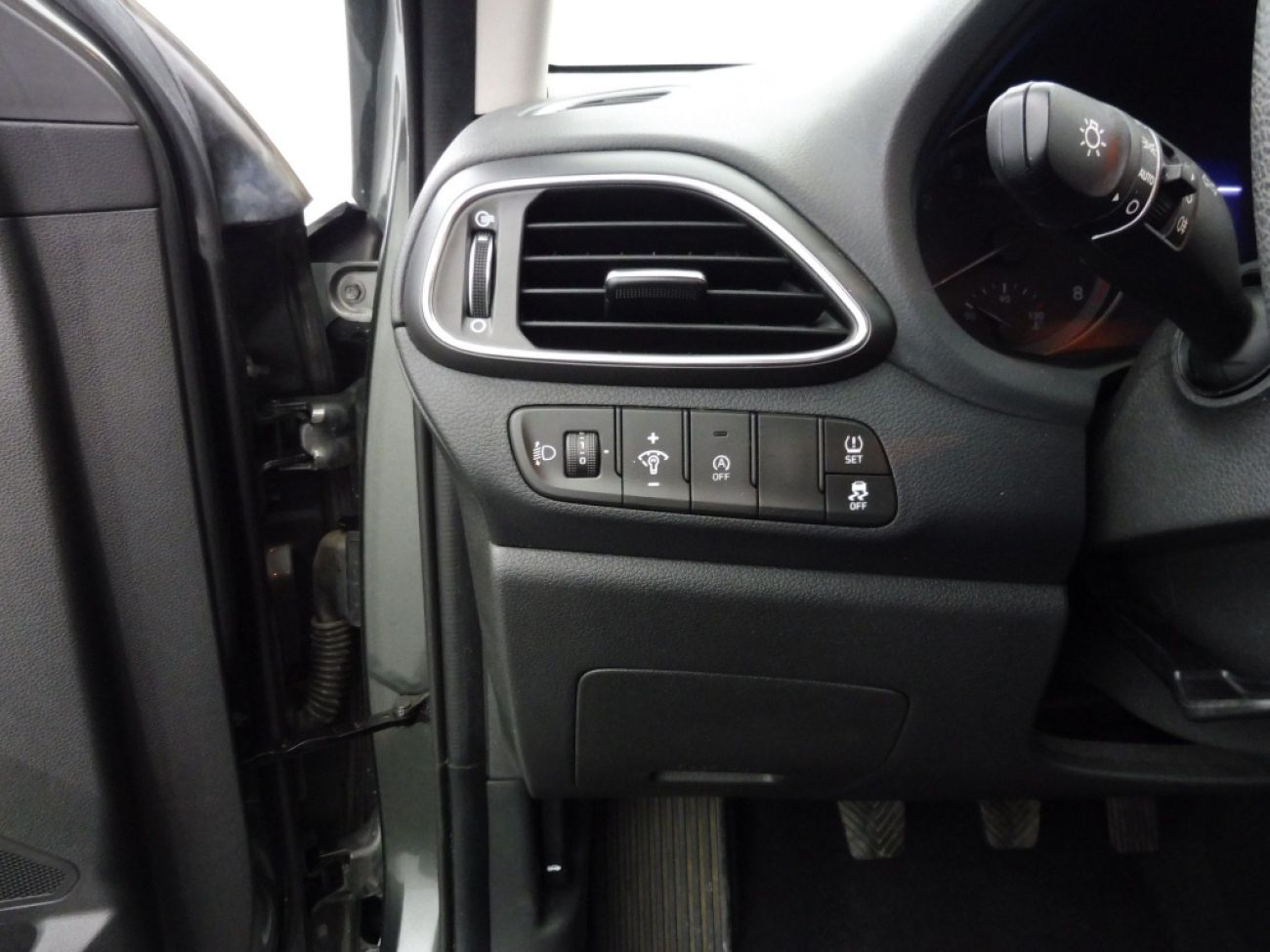 Mandataire Hyundai i30 1.5 DPI 110-