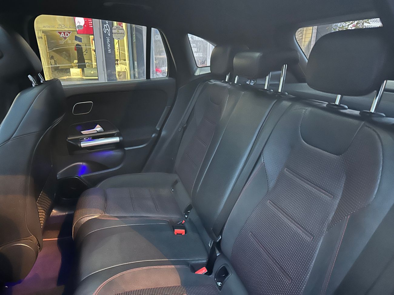 Mandataire MERCEDES-BENZ GLA 200 d 8G-DCT AMG Line edition 1 toit pano