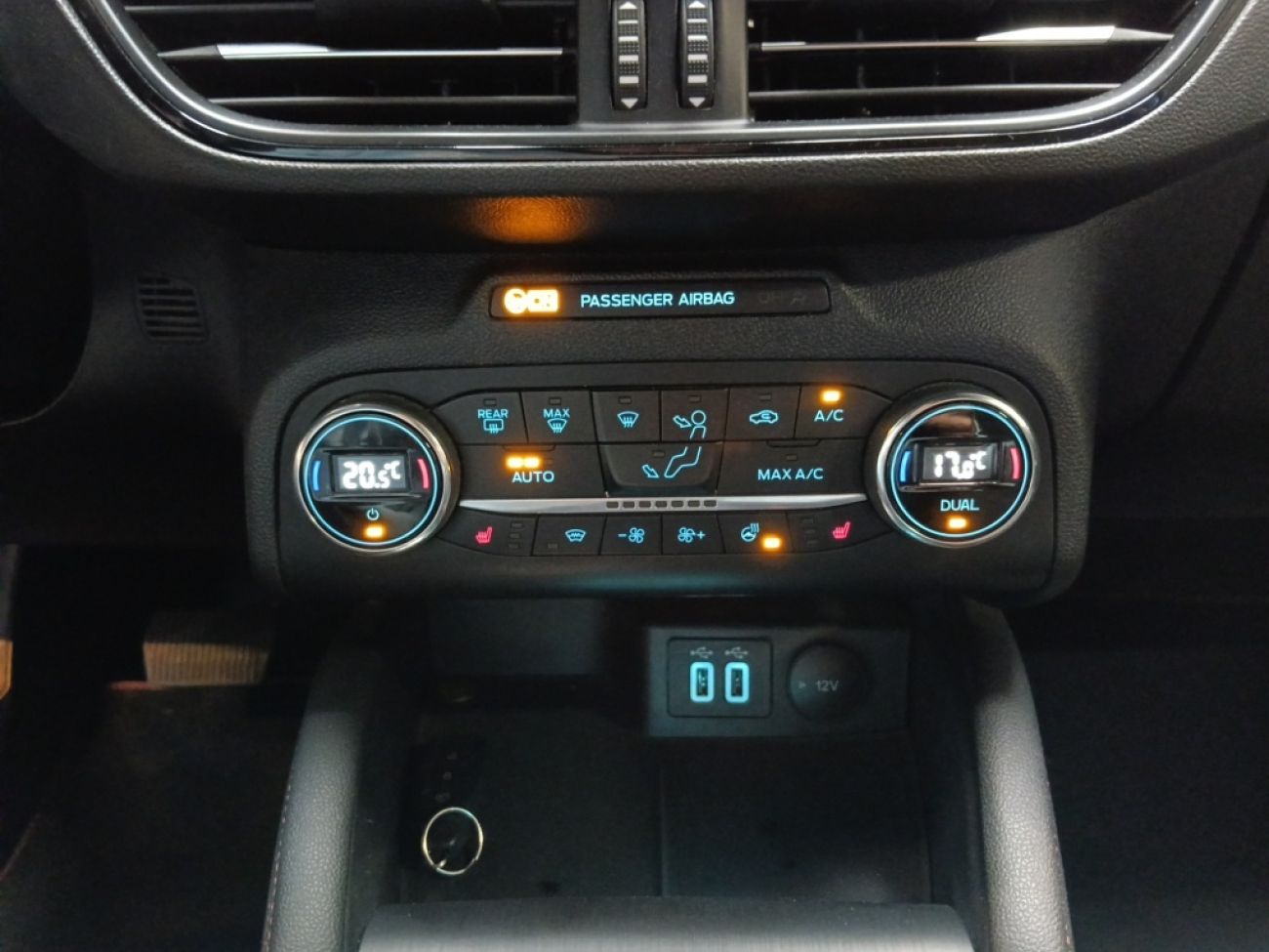 Mandataire Ford Focus 1.5 ECOBOOST 150 CAst line