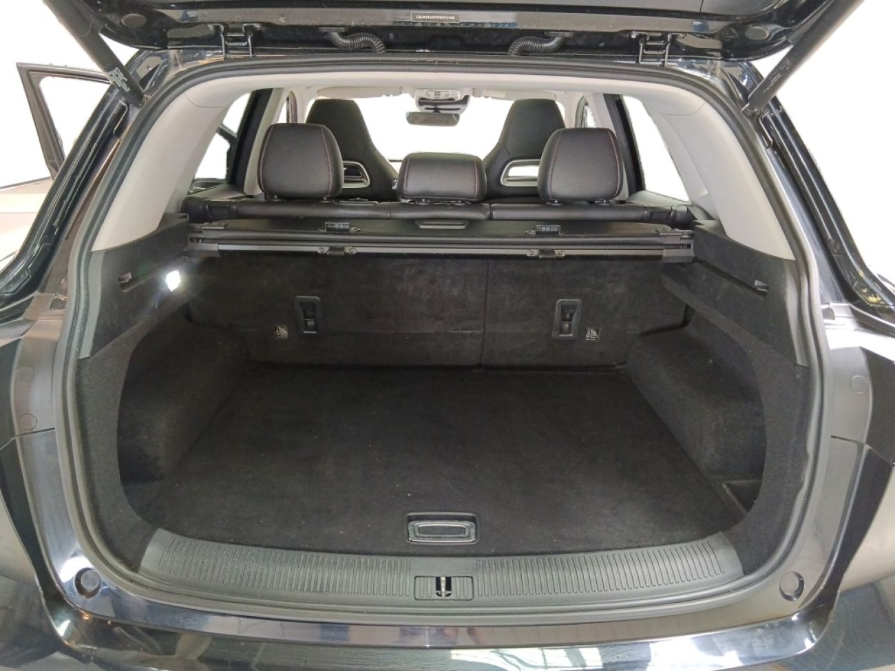 Mandataire MG HS 1.5 T-GDI 162 AT luxury