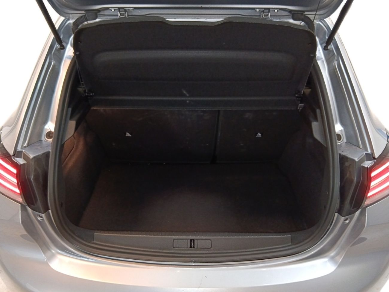 Mandataire PEUGEOT 208 1.2 100CH S&S ALLURE