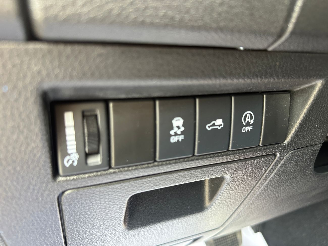 Mandataire ISUZU D-MAX N60 SPACE CAB 1.9 164 CH 4X4 A/T NITRO SPORT