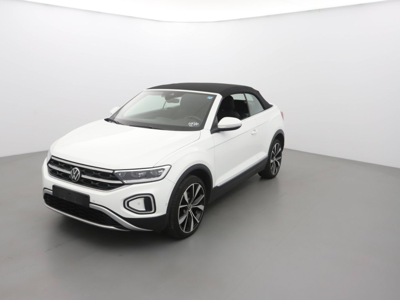 Mandataire VOLKSWAGEN T-Roc Cabriolet 1.5 TSI 150 DSGstyle