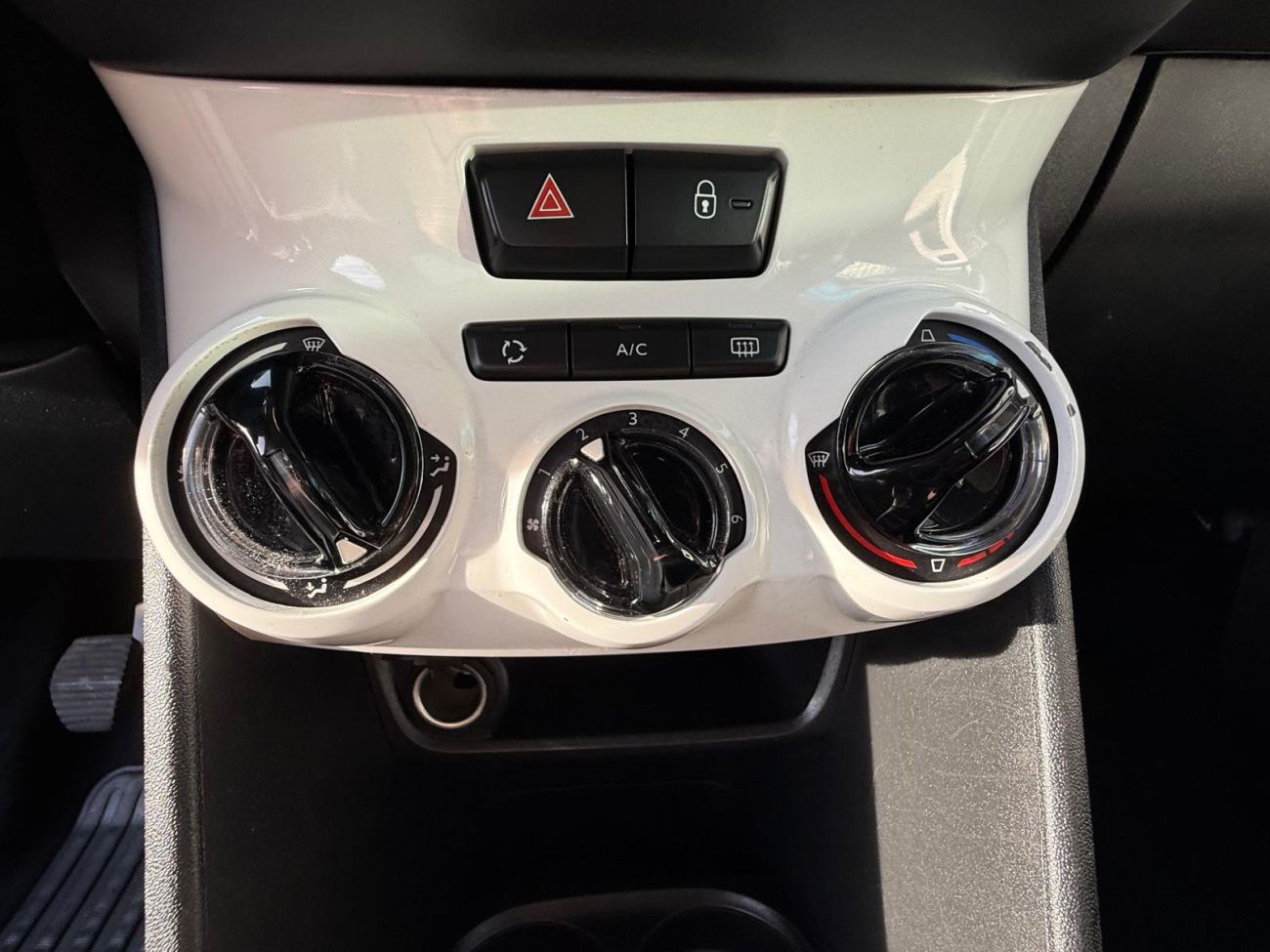 Mandataire PEUGEOT 208 1.2 PureTech 68ch BVM5 Like