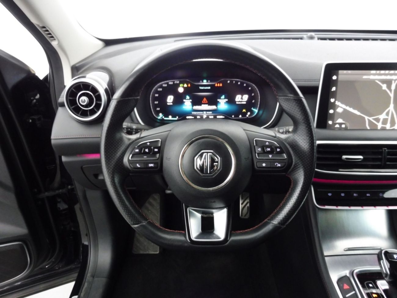 Mandataire MG HS 1.5 T-GDI 162 AT luxury