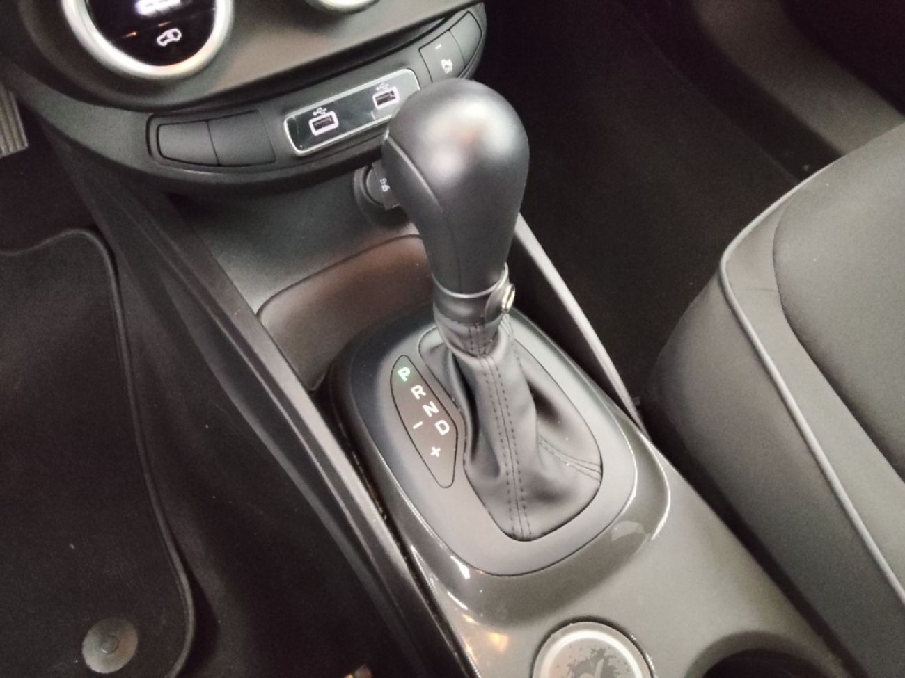 Mandataire FIAT 500X 1.5 FIREFLY TURBO 130CH S/S HYBRID PACK CONFORT DCT7