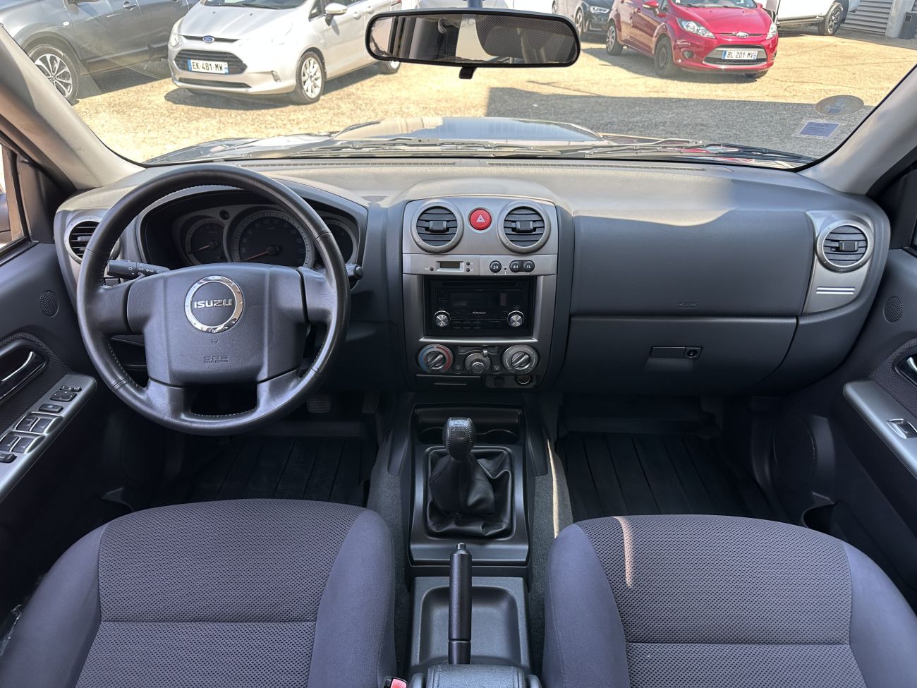 Mandataire ISUZU D-MAX 3.0 4WD CREW CAB LS