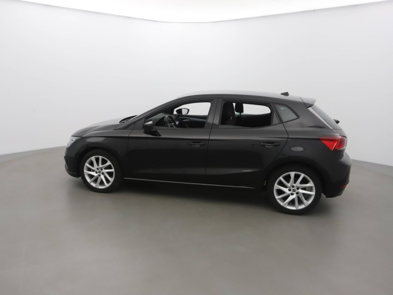 Mandataire Seat IBIZA 1.0 TSI 95CH FR