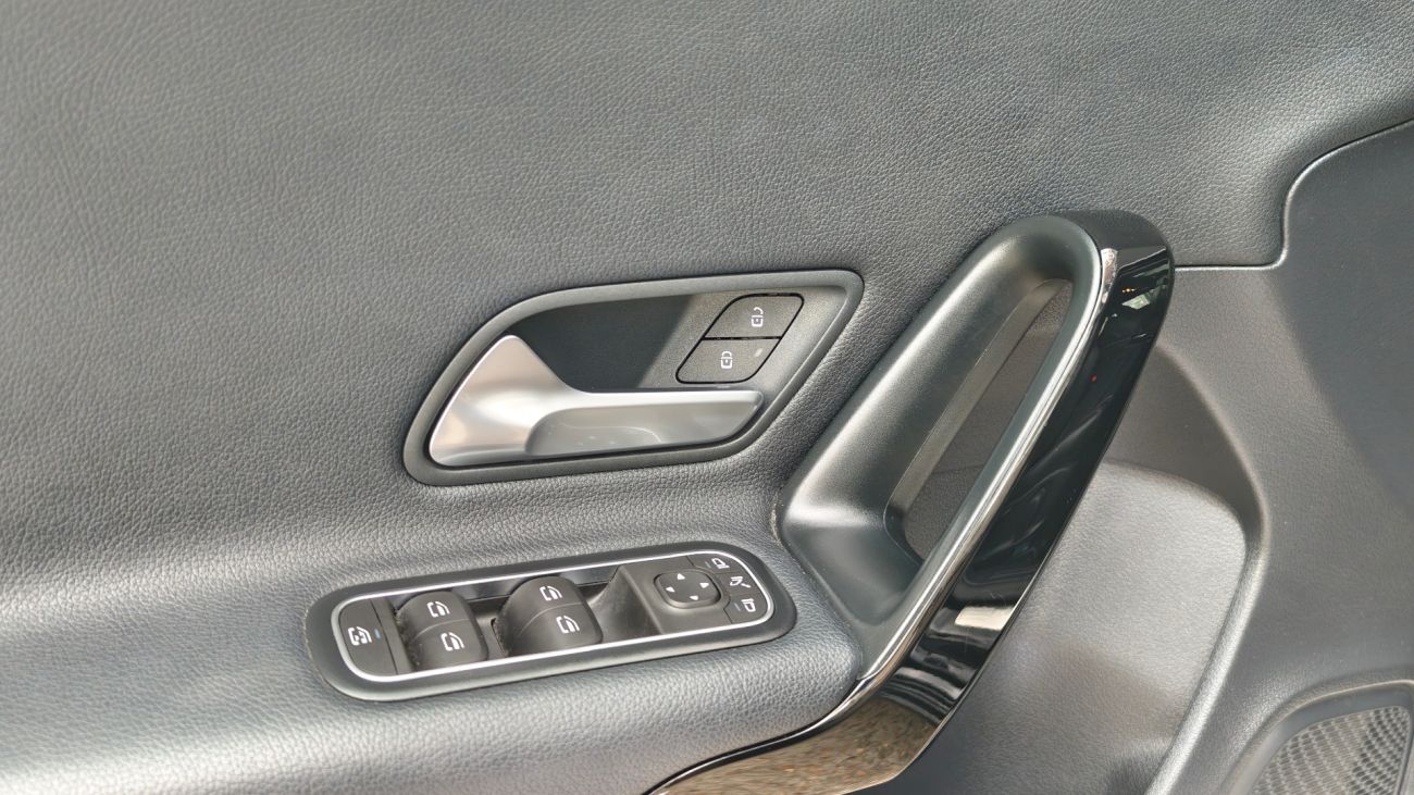 Mandataire MERCEDES-BENZ CLASSE A 160 BM6 Style Line