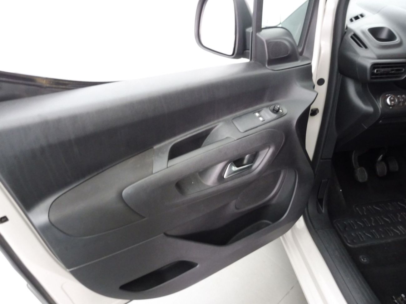 Mandataire Opel COMBO LIFE L1H1 1.5 D 100CH EDITION BVM6