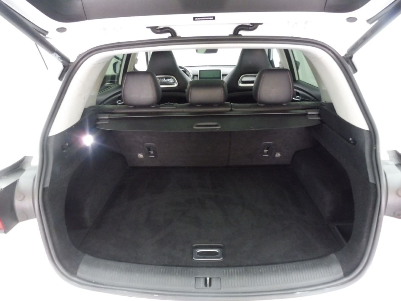 Mandataire MG HS 1.5 T-GDI 162 AT luxury