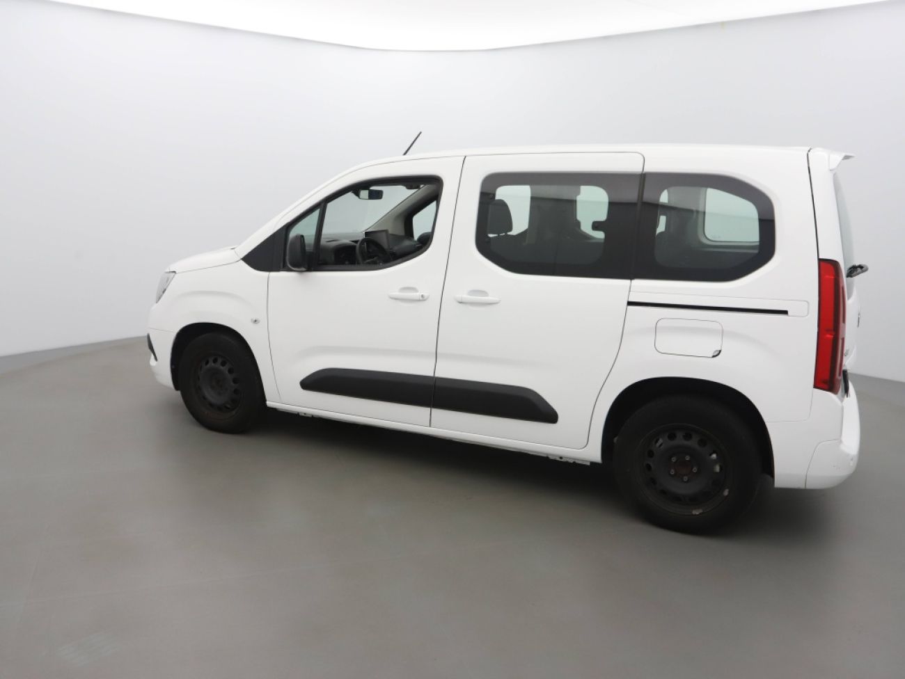 Mandataire Opel COMBO LIFE L1H1 1.5 D 100CH EDITION BVM6