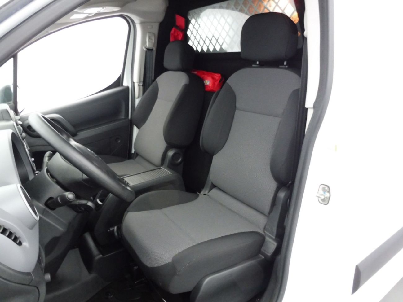 Mandataire Citroën Berlingo BLUEHDI 75CH CLUB