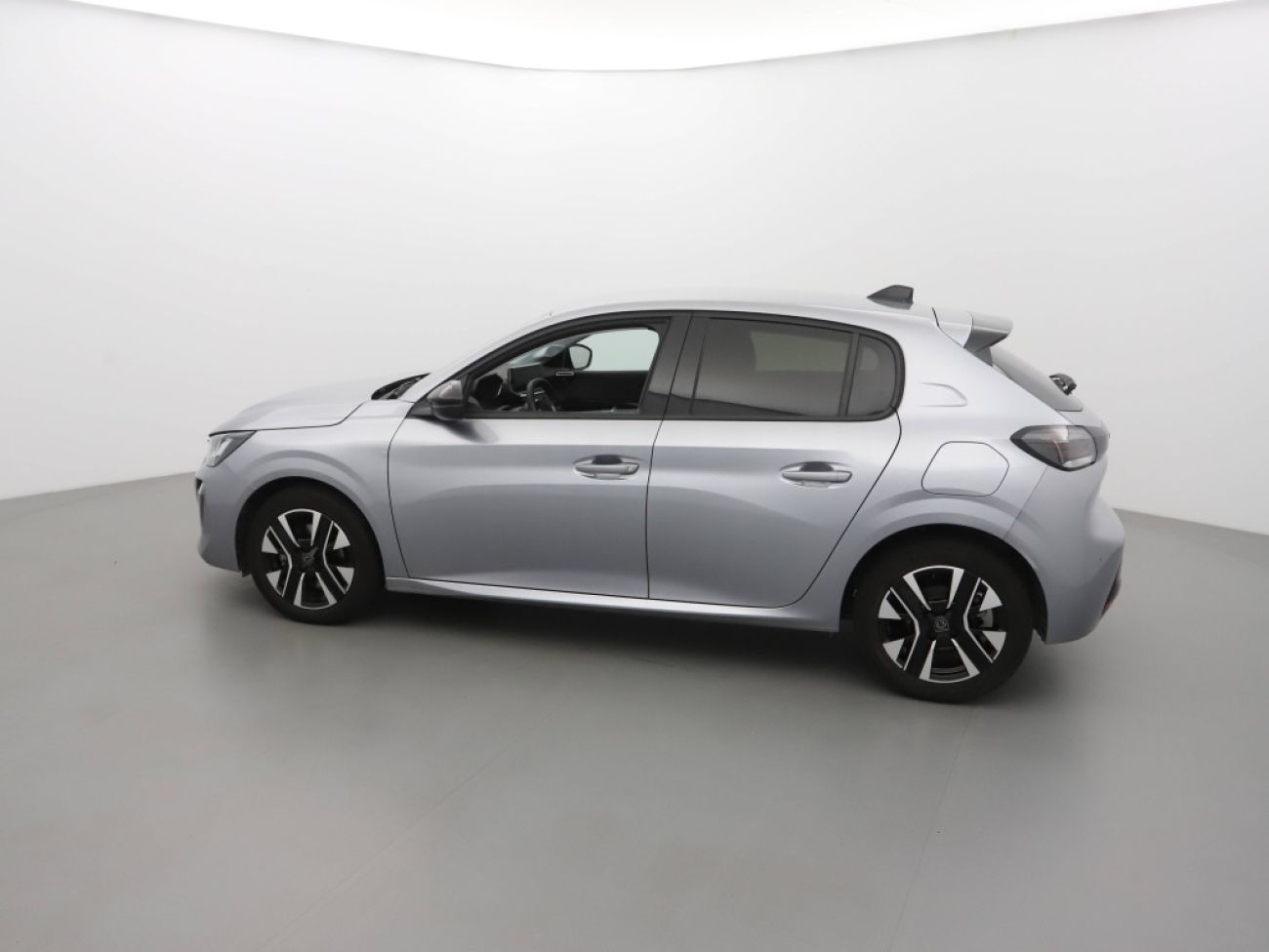 Mandataire PEUGEOT 208 1.2 100CH S&S ALLURE