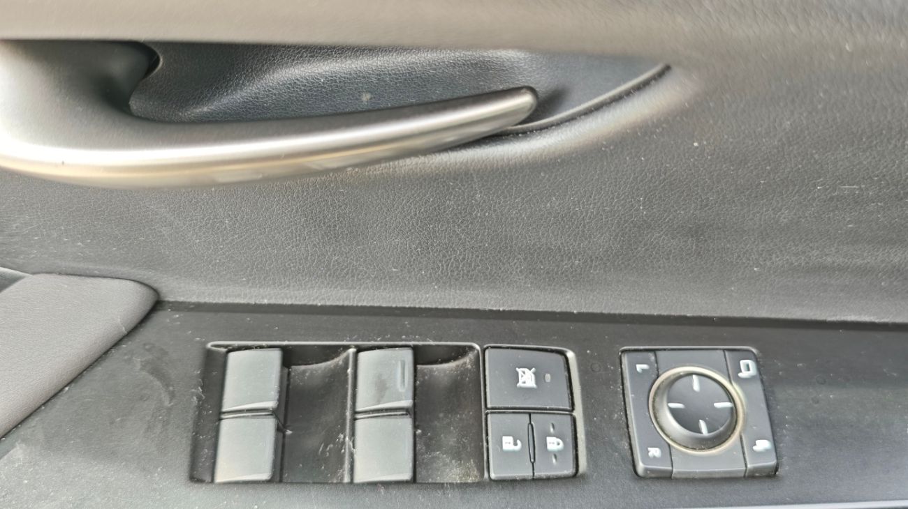 Mandataire LEXUS UX 250h 2WD Luxe