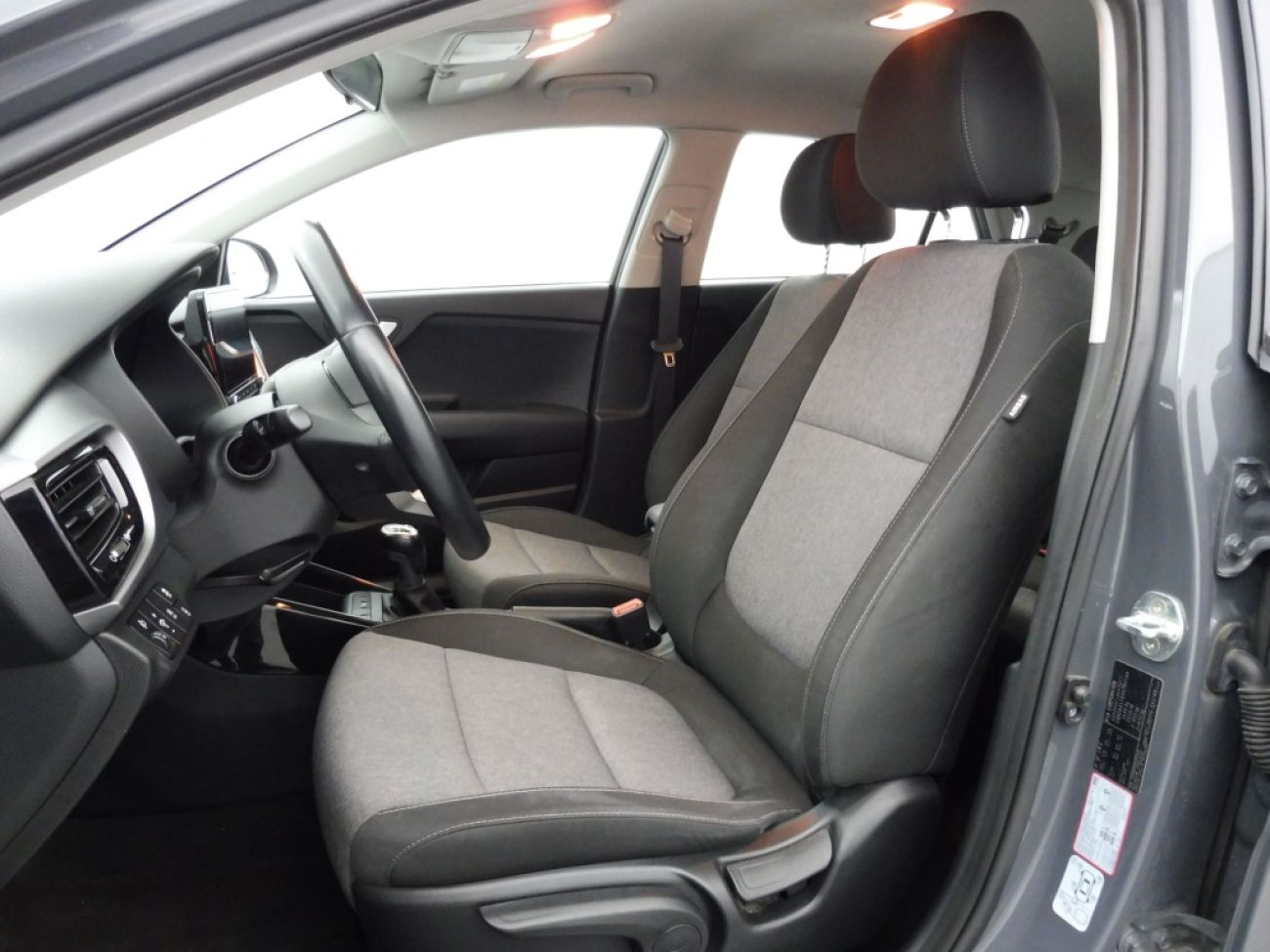 Mandataire Kia Stonic 1.0 T-GDI 100lx urban