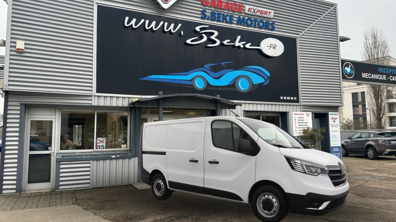 Mandataire RENAULT TRAFIC FOURGON L1H1  ADVANCE  3T Blue dci 150 E6E