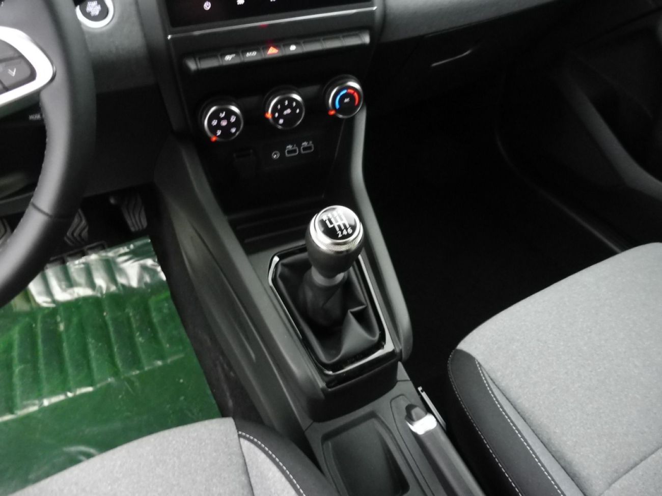 Mandataire RENAULT CLIO V 1.5 BLUE DCI 100CH EVOLUTION - 24