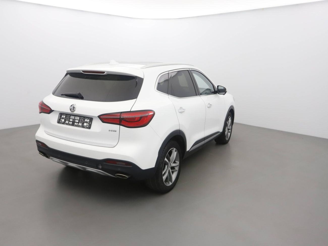 Mandataire MG HS 1.5 T-GDI 162 AT luxury