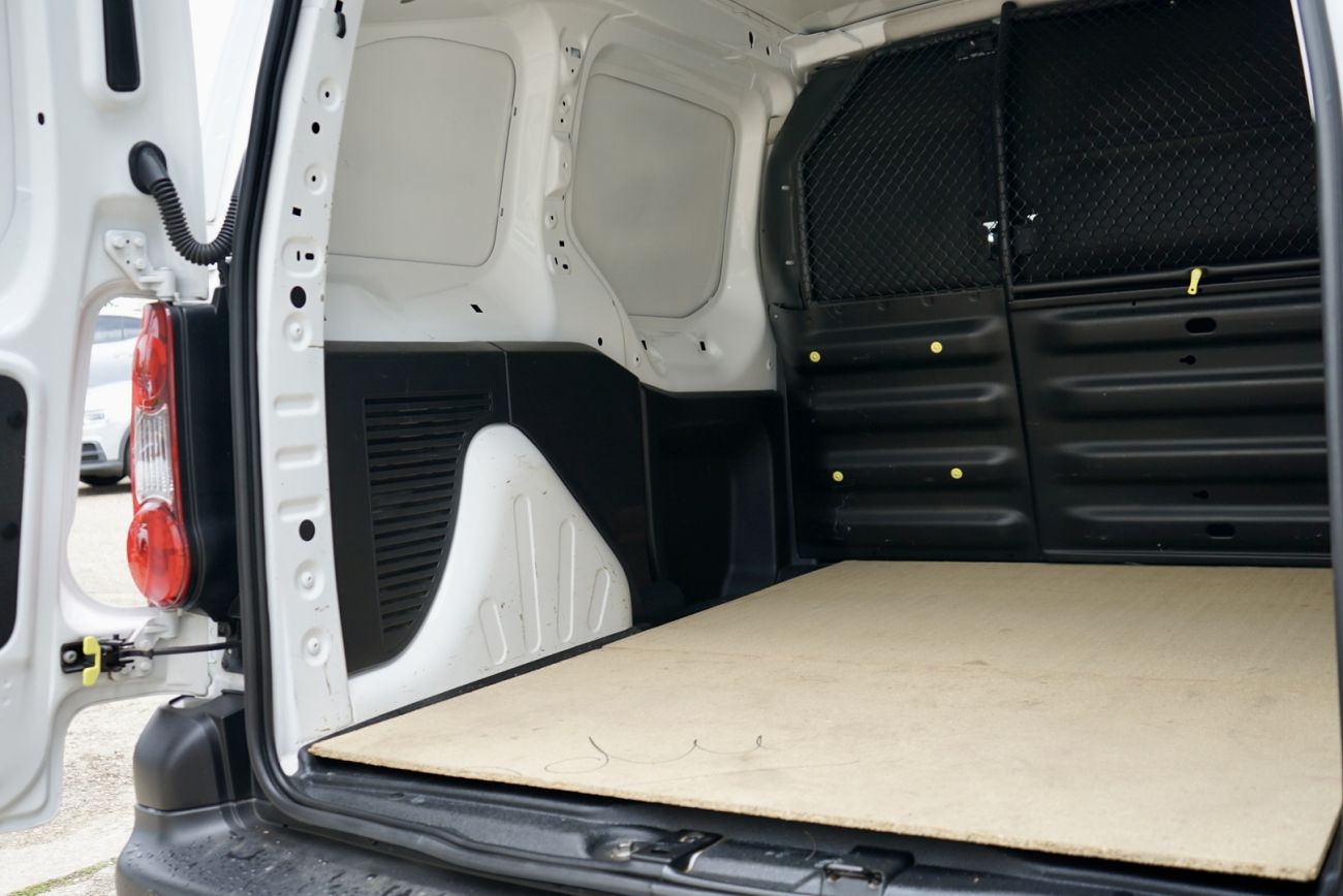 Mandataire PEUGEOT PARTNER FOURGON STANDARD 1.6 BLUEHDI 75 BVM5 PREMIUM PACK