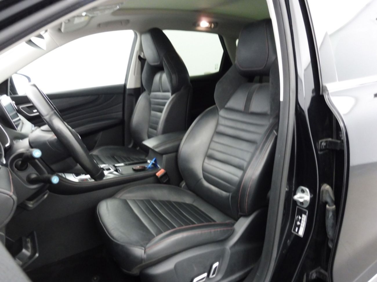 Mandataire MG HS 1.5 T-GDI 162 AT luxury