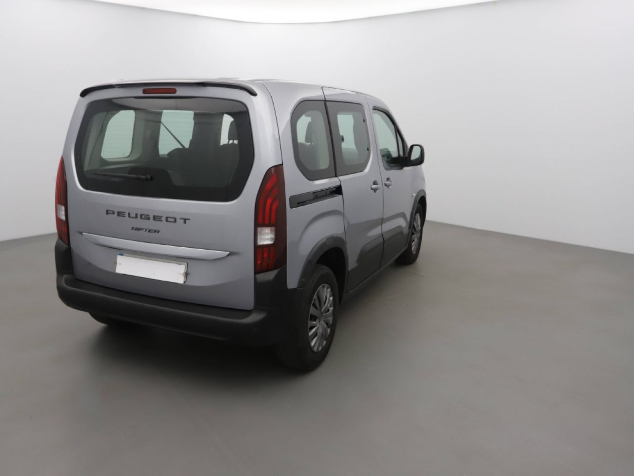 Mandataire PEUGEOT RIFTER TAILLE M - 1.5 BLUEHDI 100CH S&S ALLURE 5 PLACES
