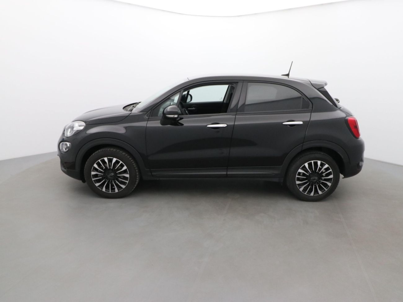 Mandataire FIAT 500X 1.5 FIREFLY TURBO 130CH S/S HYBRID PACK CONFORT DCT7