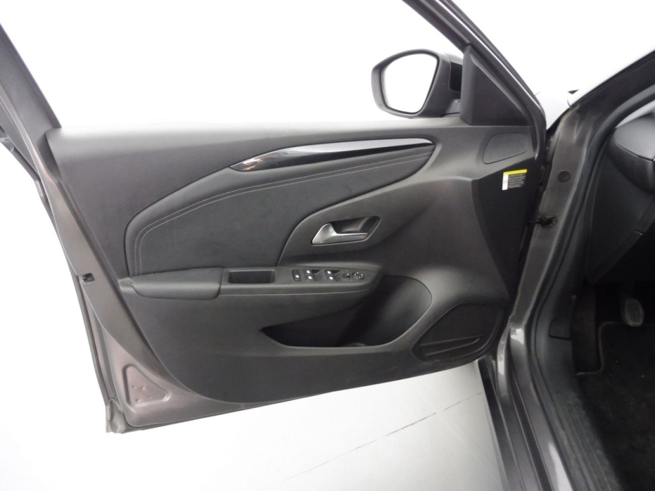 Mandataire Opel Corsa 1.2 TURBO 100CH ELEGANCE