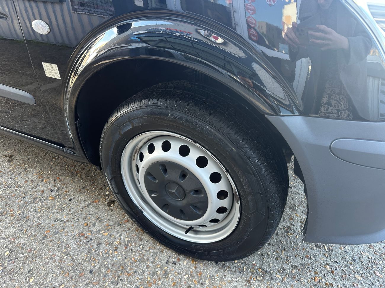 Mandataire MERCEDES-BENZ VITO FOURGON 110 CDI 2.8t COMPACT 6 places