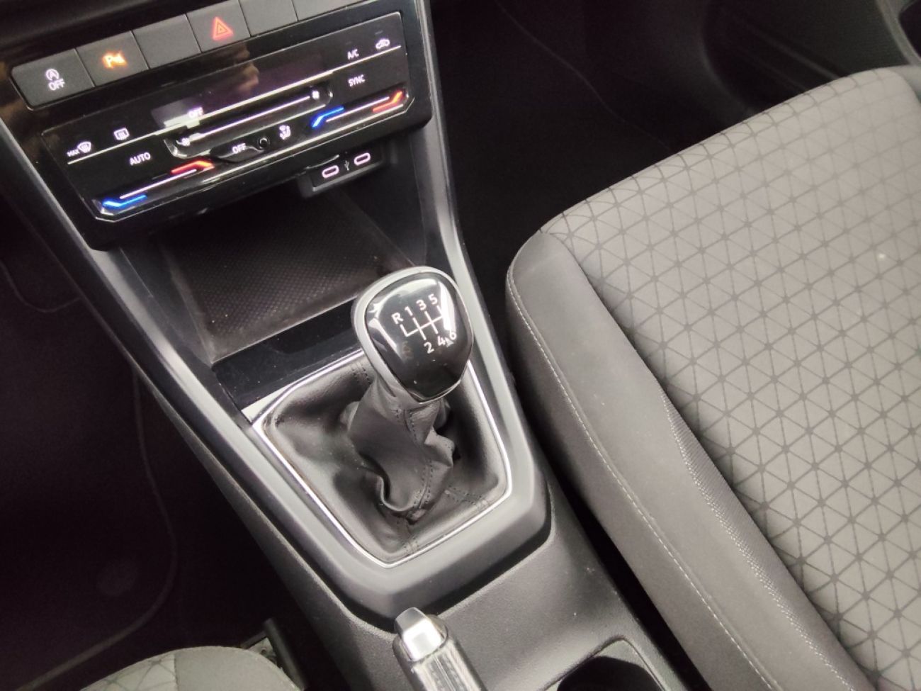 Mandataire VOLKSWAGEN T-Cross 1.0 TSI 110 style