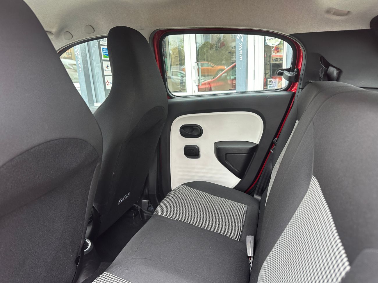 Mandataire RENAULT TWINGO III 1.0 SCe 70 BC Life