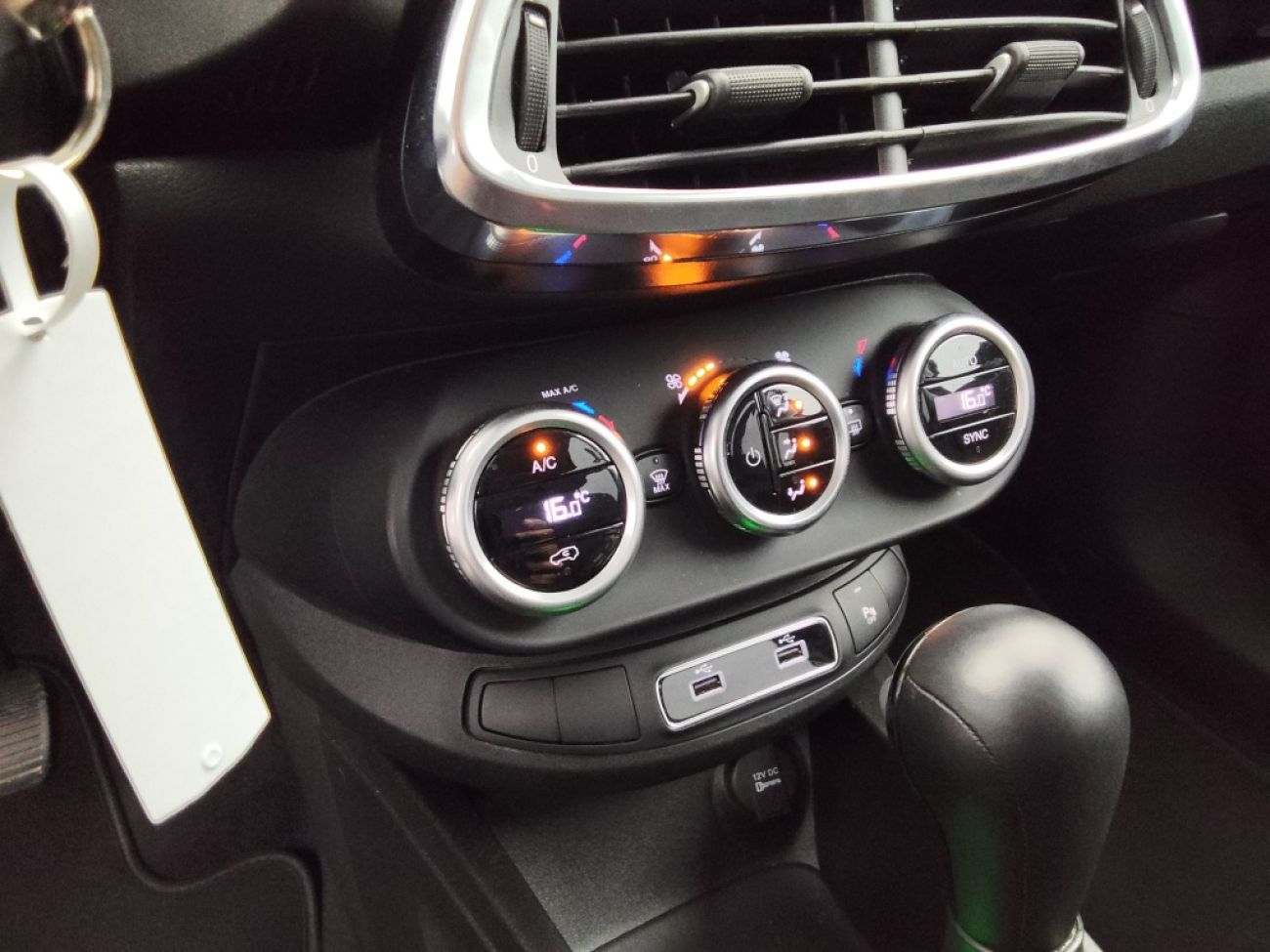 Mandataire FIAT 500X 1.5 FIREFLY TURBO 130CH S/S HYBRID PACK CONFORT DCT7
