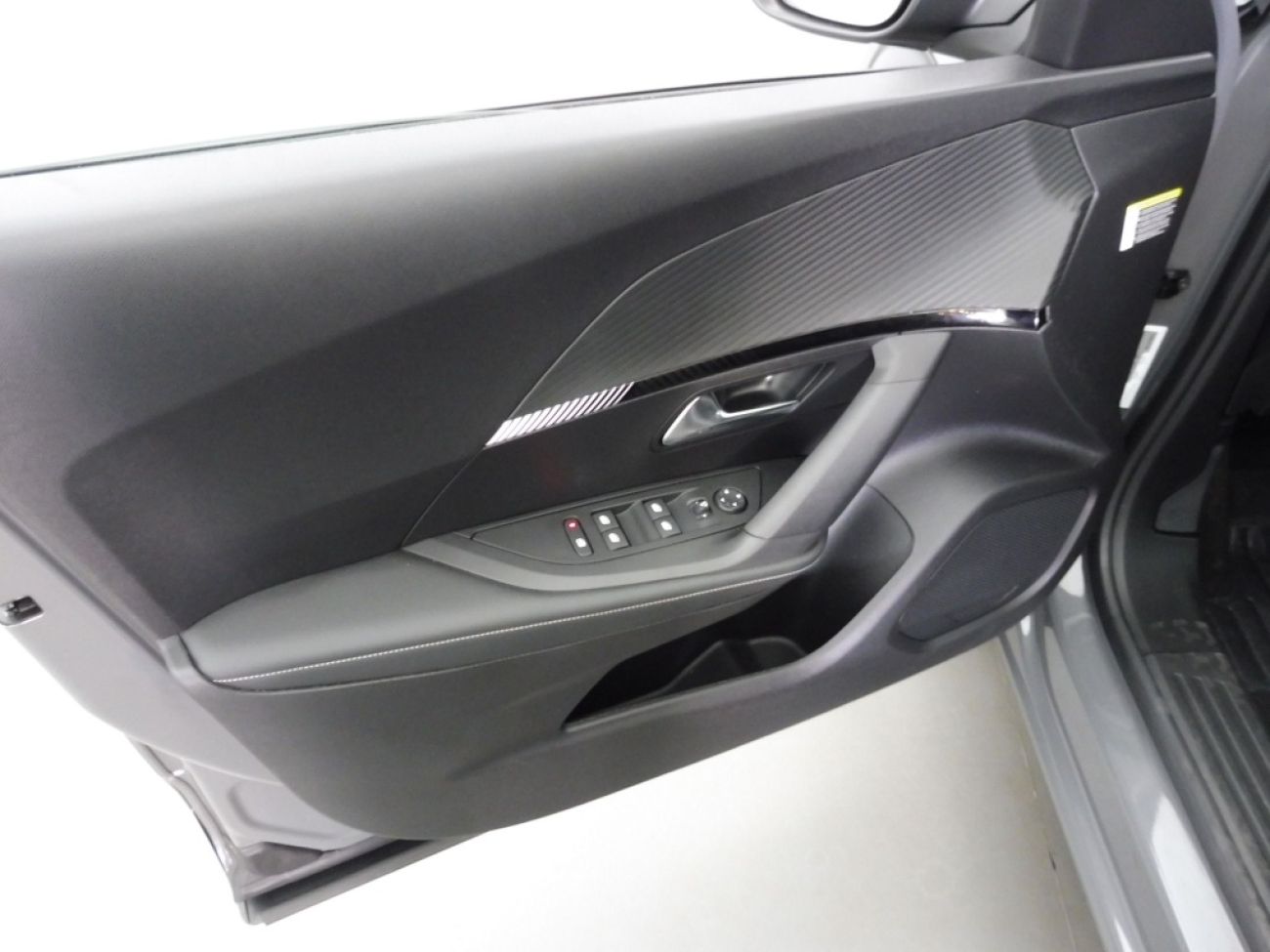 Mandataire PEUGEOT 2008 1.2 PURETECH 130CH S&S ALLURE EAT8
