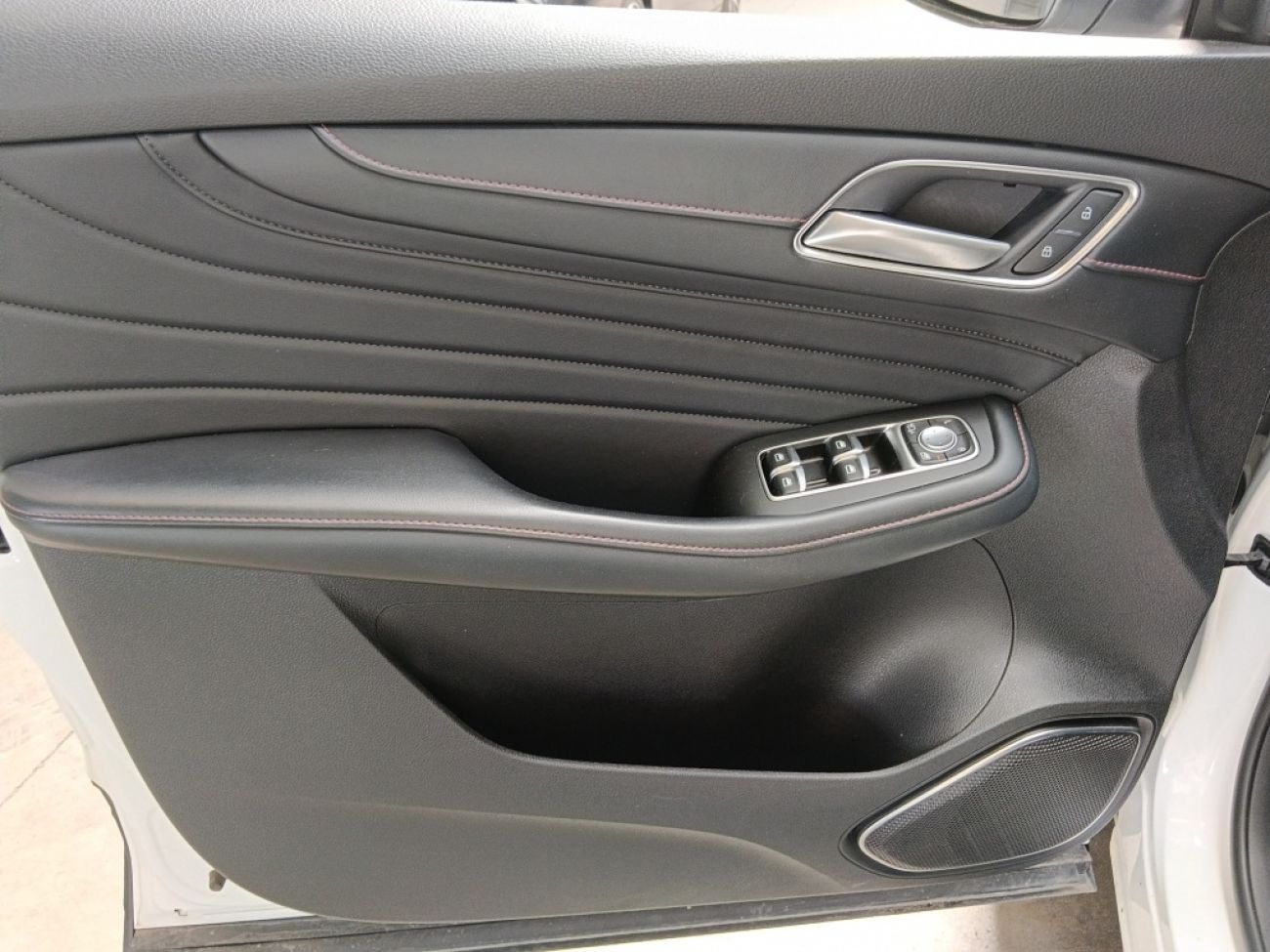 Mandataire MG HS 1.5 T-GDI 162 AT luxury