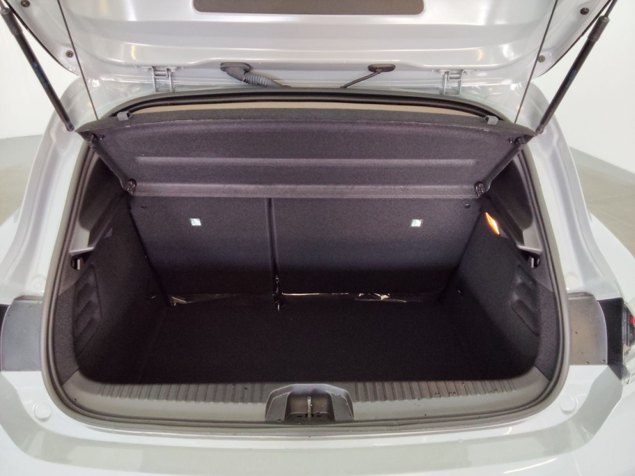 Mandataire RENAULT Clio 1.5 DCI 100CH EVOLUTION - 25