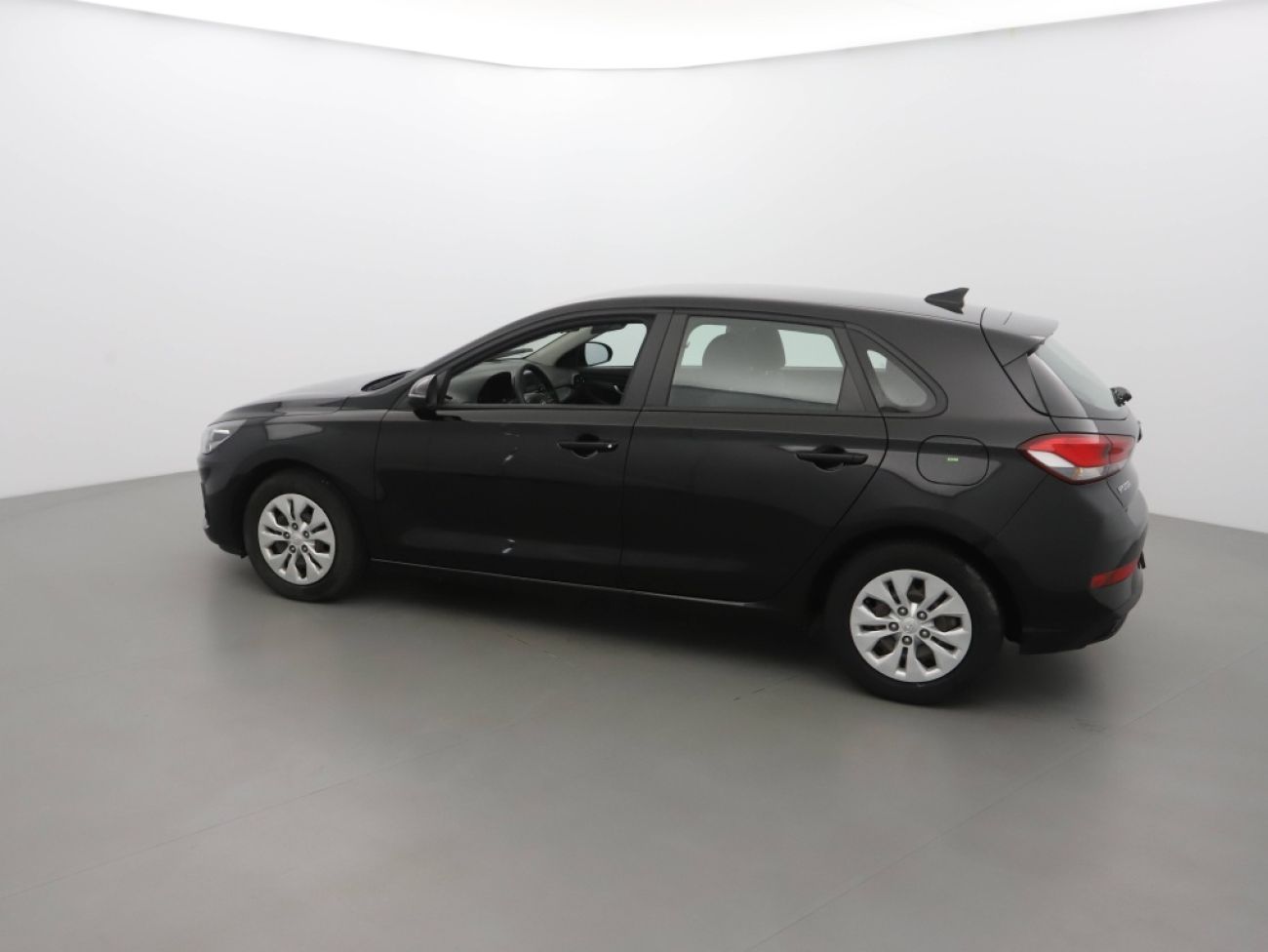Mandataire Hyundai i30 1.5 DPI 110essence