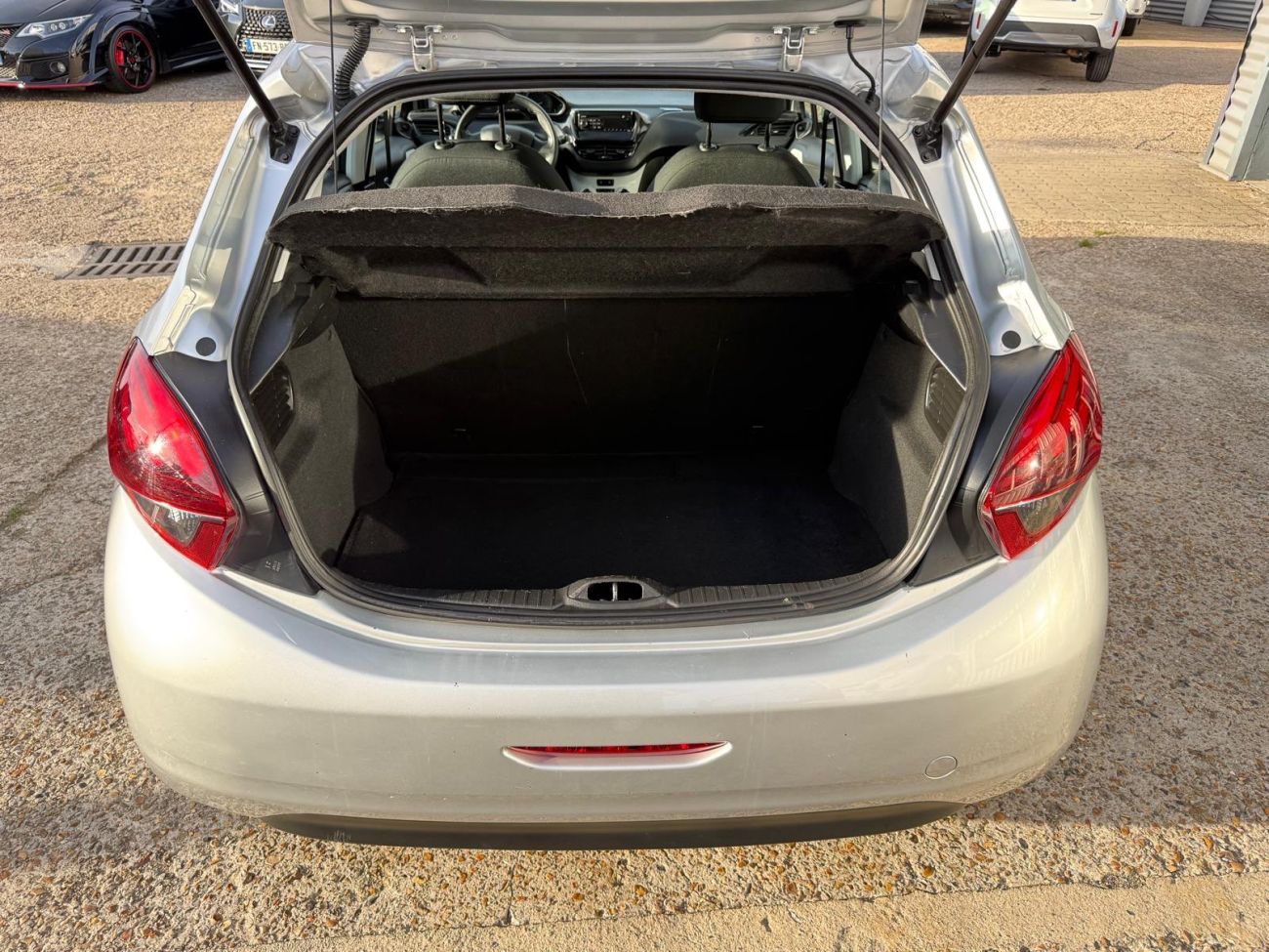 Mandataire PEUGEOT 208 1.2 PureTech 68ch BVM5 Like