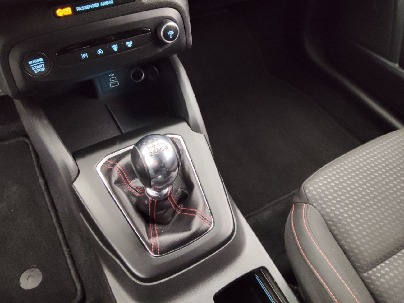 Mandataire Ford Focus 1.0 ECOBOOST 125st line