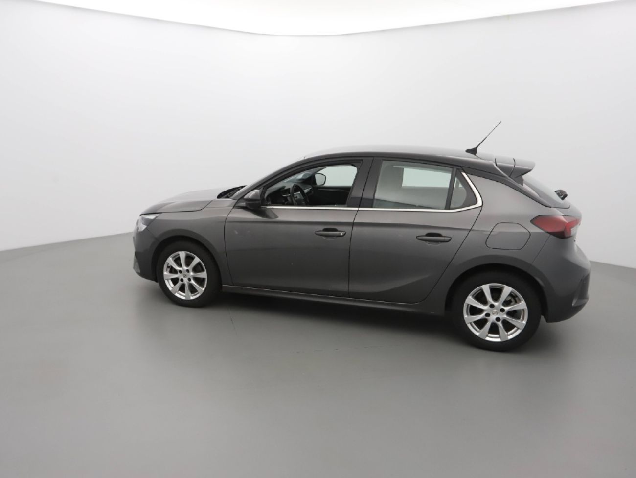 Mandataire Opel Corsa 1.2 TURBO 100CH ELEGANCE