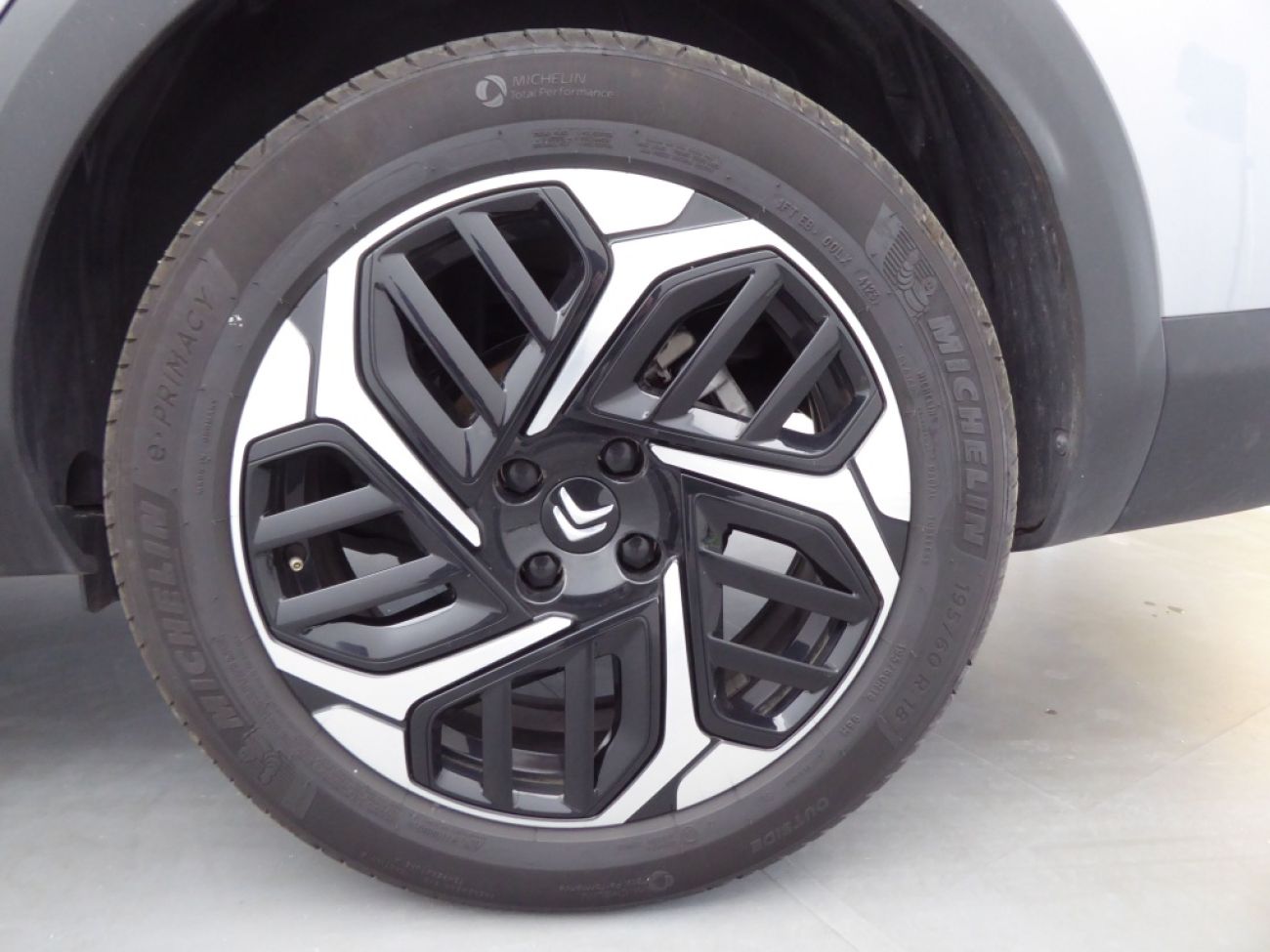 Mandataire Citroën C4 X BLUEHDI 130CH S&S SHINE EAT8