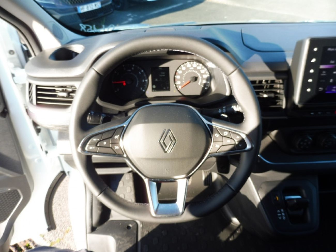 Mandataire RENAULT Trafic L2H1 3T 2.0 BLUE DCI 150CH ADVANCE EDC -24
