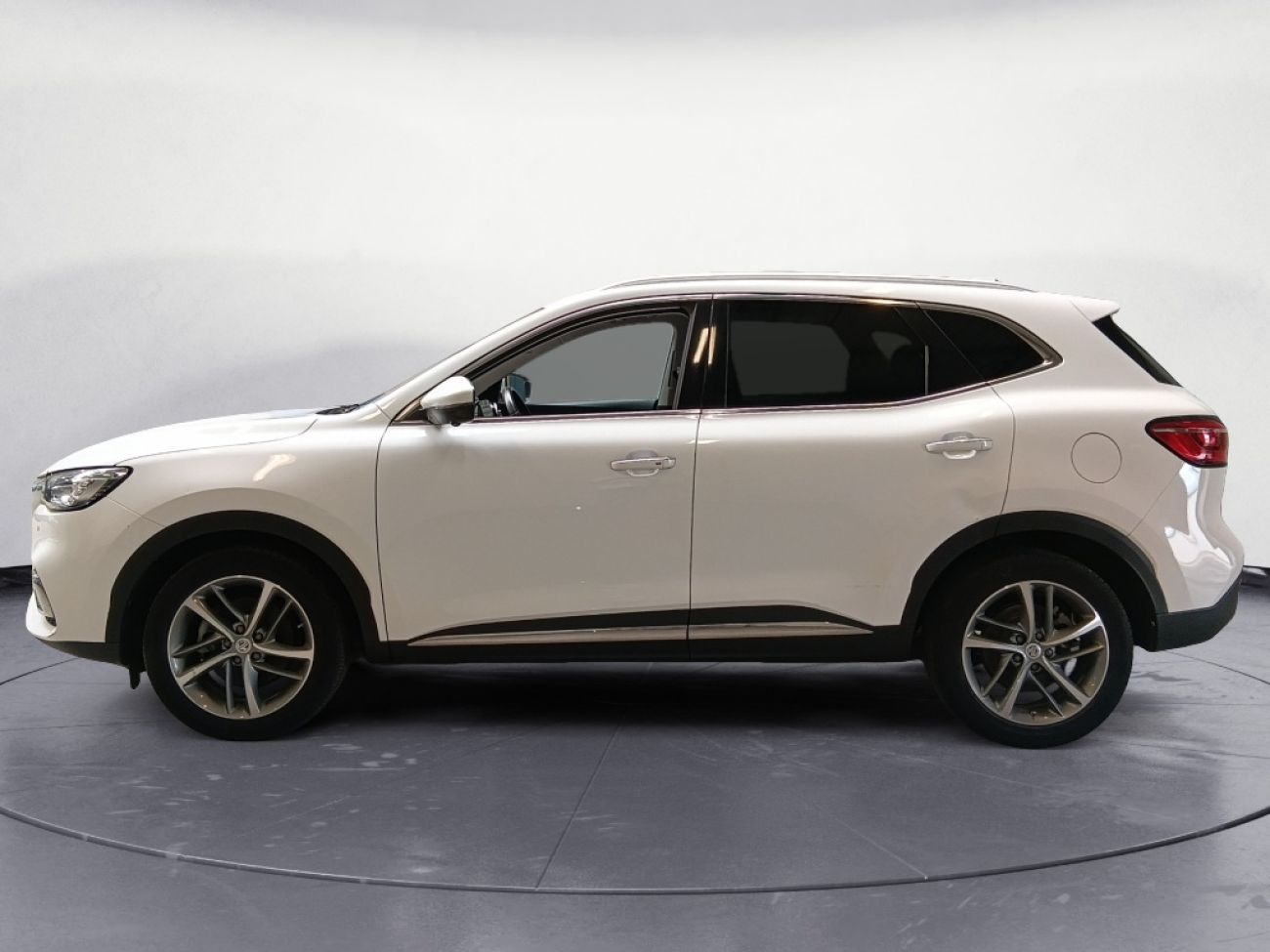 Mandataire MG HS 1.5 T-GDI 162 AT luxury