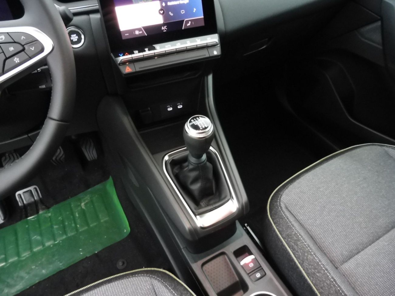 Mandataire RENAULT CAPTUR II 1.3 TCE MILD HYBRID 140CH TECHNO
