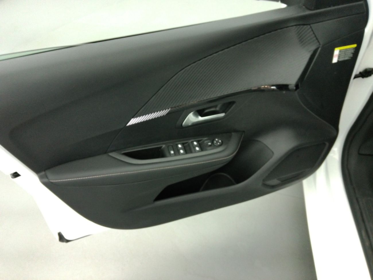 Mandataire PEUGEOT 208 1.2 100CH S&S ALLURE