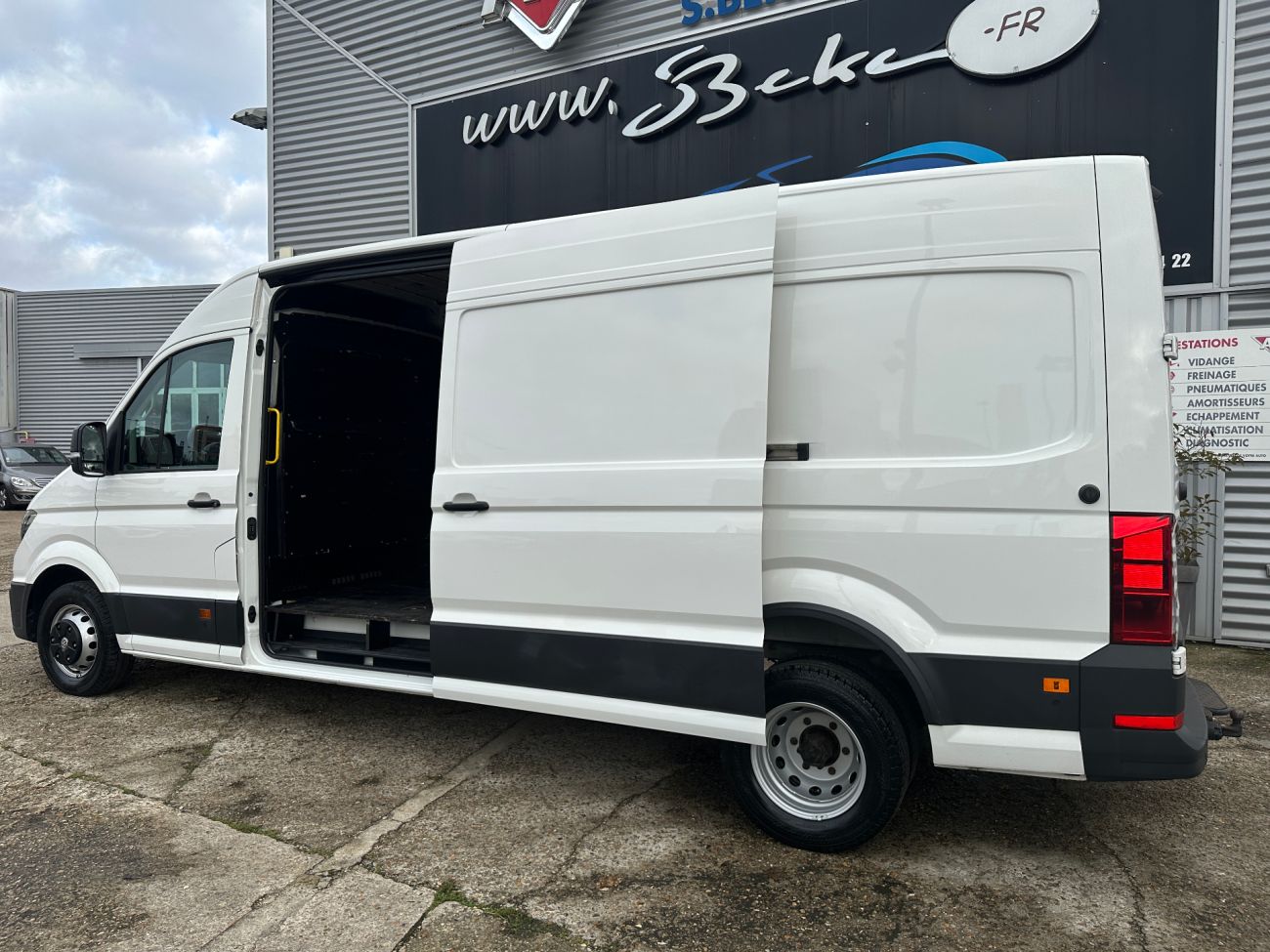 Mandataire VOLKSWAGEN CRAFTER VAN PROPULSION RJ 35 L4H3 2.0 TDI 177 CH BVA BUSINESS LINE ROUES JUMELEES