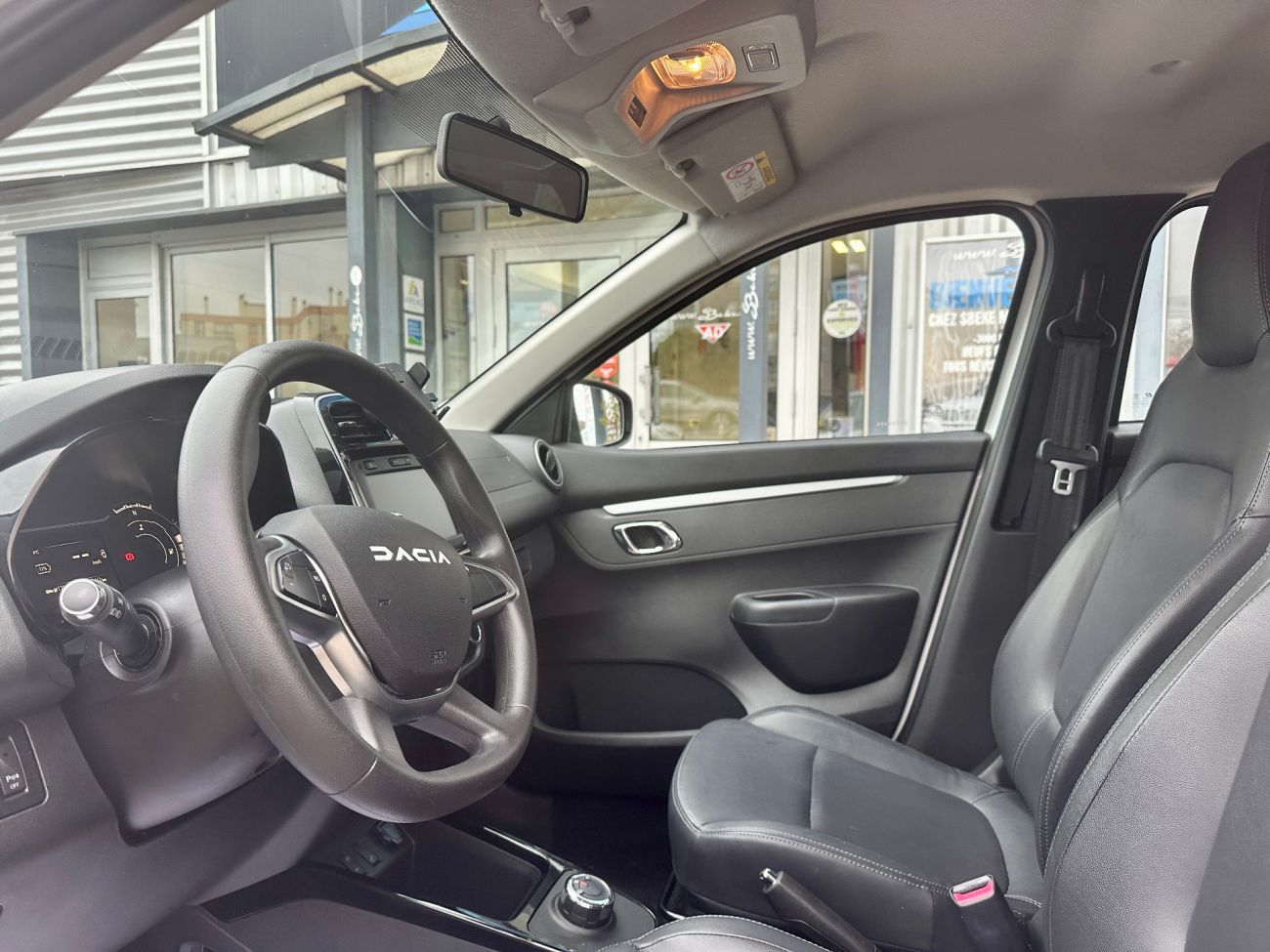 Mandataire Dacia SPRING Expression