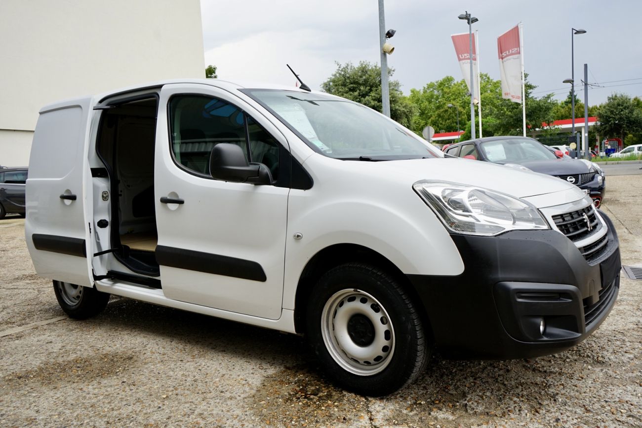 Mandataire PEUGEOT PARTNER FOURGON STANDARD 1.6 BLUEHDI 75 BVM5 PREMIUM PACK
