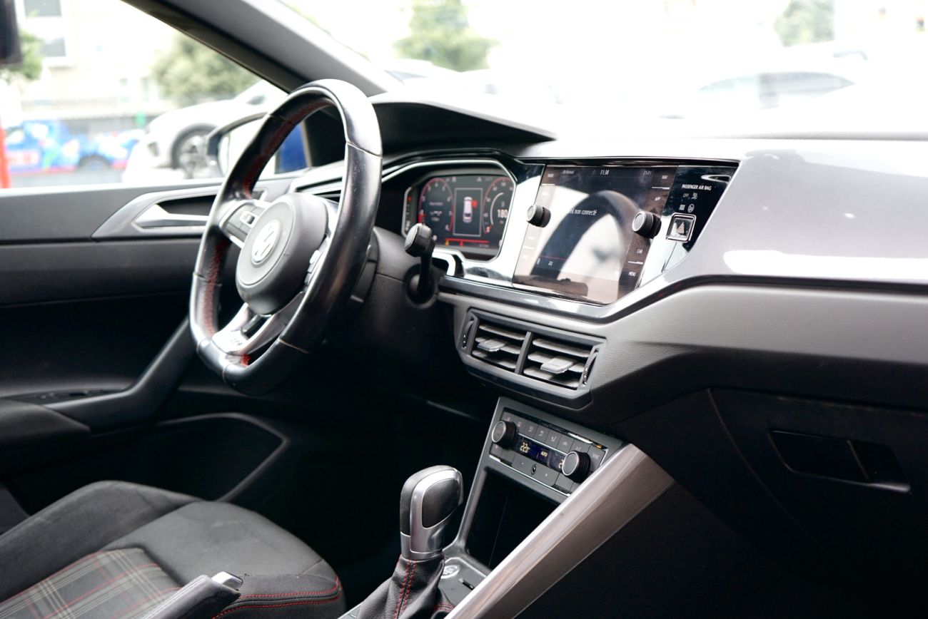 Mandataire VOLKSWAGEN POLO 2.0 TSI 200 S&S DSG6 GTI