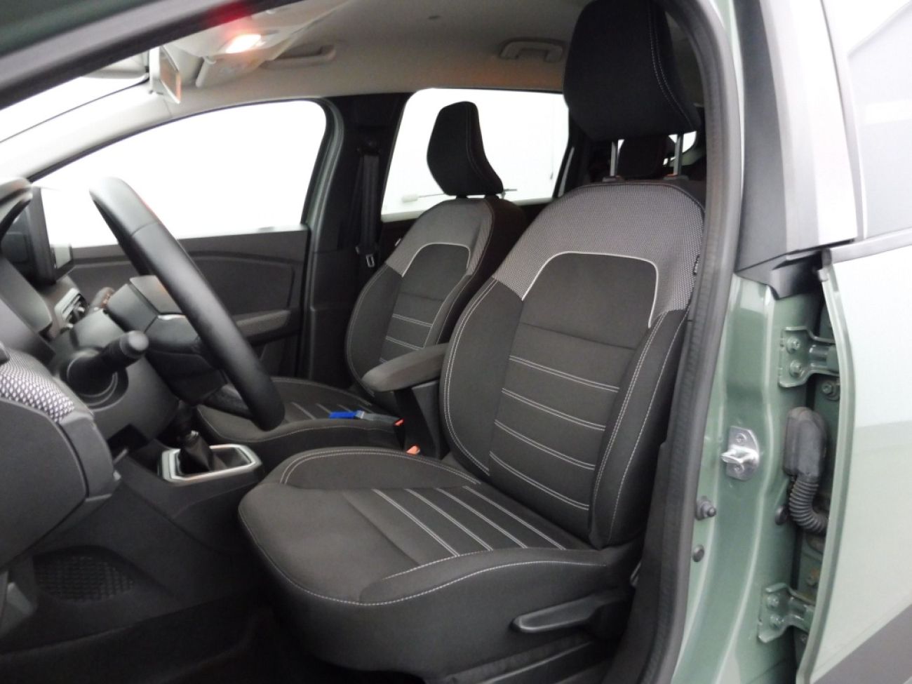 Mandataire Dacia Jogger 1.0 TCE 110CH EXPRESSION 7 PLACES -24